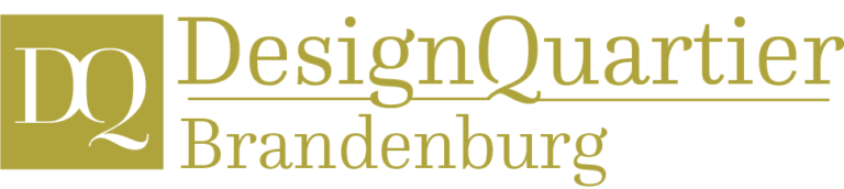 Logo von DesignQuartier Brandenburg: Initialen ‚DQ‘ in einem Quadrat, daneben der Schriftzug ‚DesignQuartier‘ mit einer Linie darunter, unter der ‚Brandenburg‘ in kleinerer Schrift steht